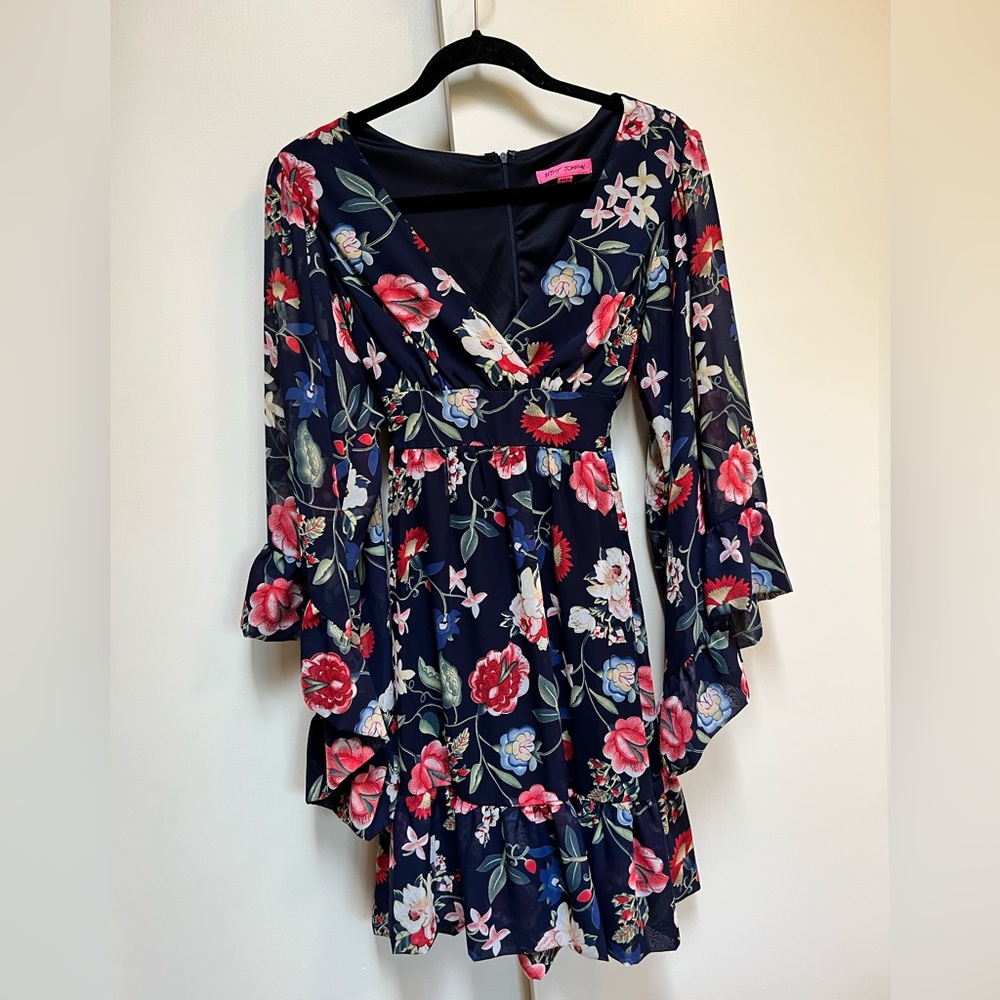 BETSEY JOHNSON Navy Floral V‑Neck Short Dress